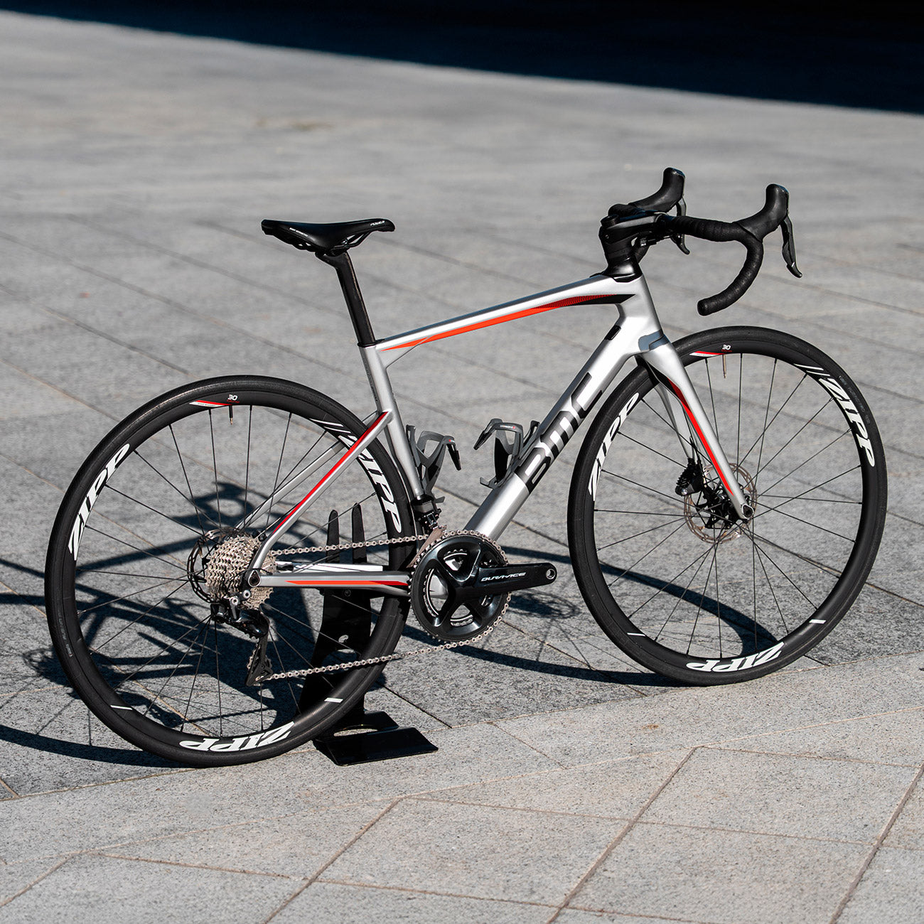 foto dettaglio bici BMC Roadmachine 01 LTD