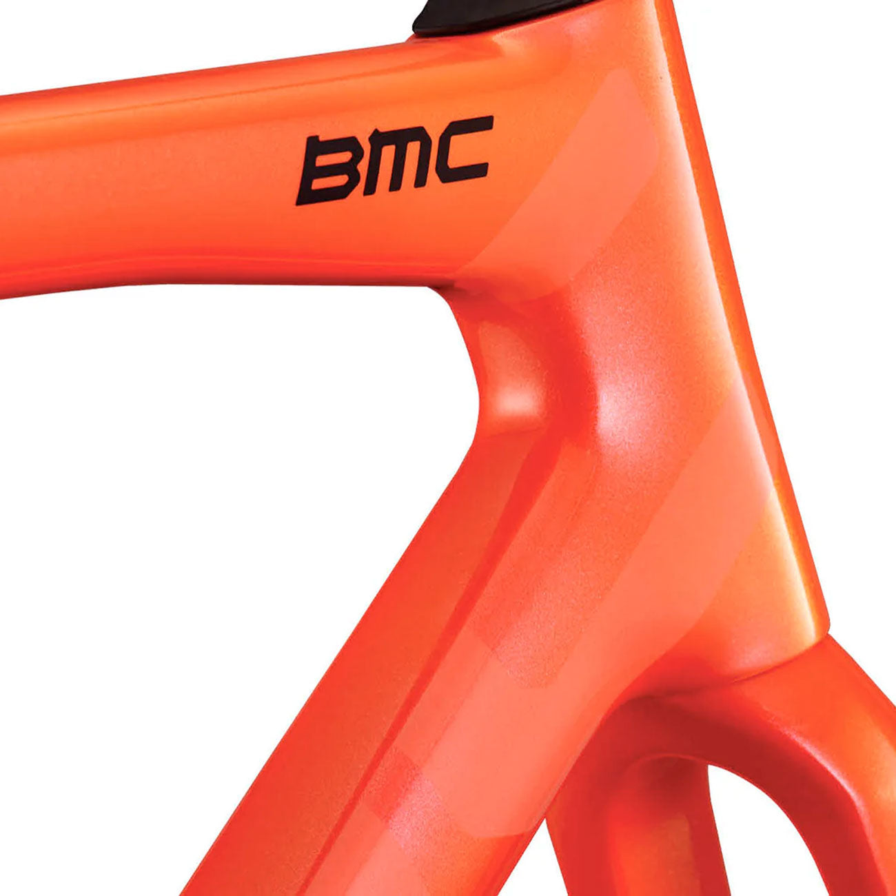 Foto dettaglio telaio in carbonio BMC Teammachine SLR 01 colorazione Metallic Hot Pink / Pinky Peach