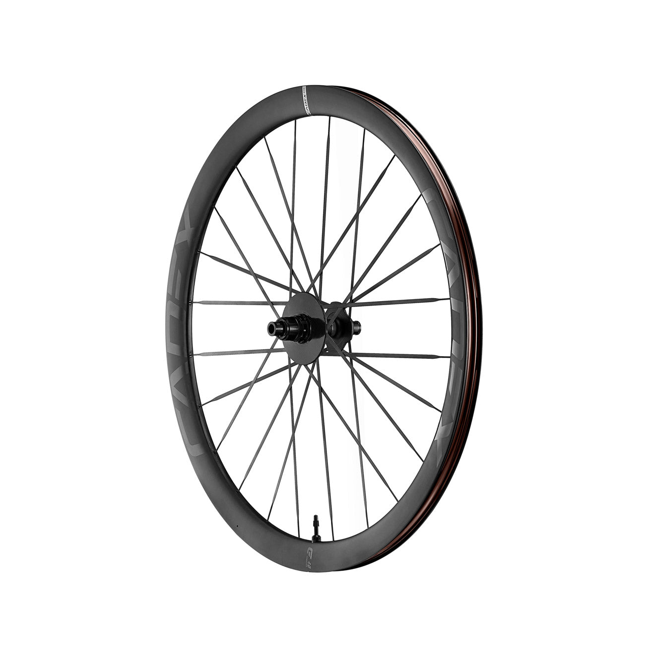 foto dettaglio ruote in carbonio posteriore cadex