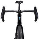 foto dettaglio bici da corsa frontale logo