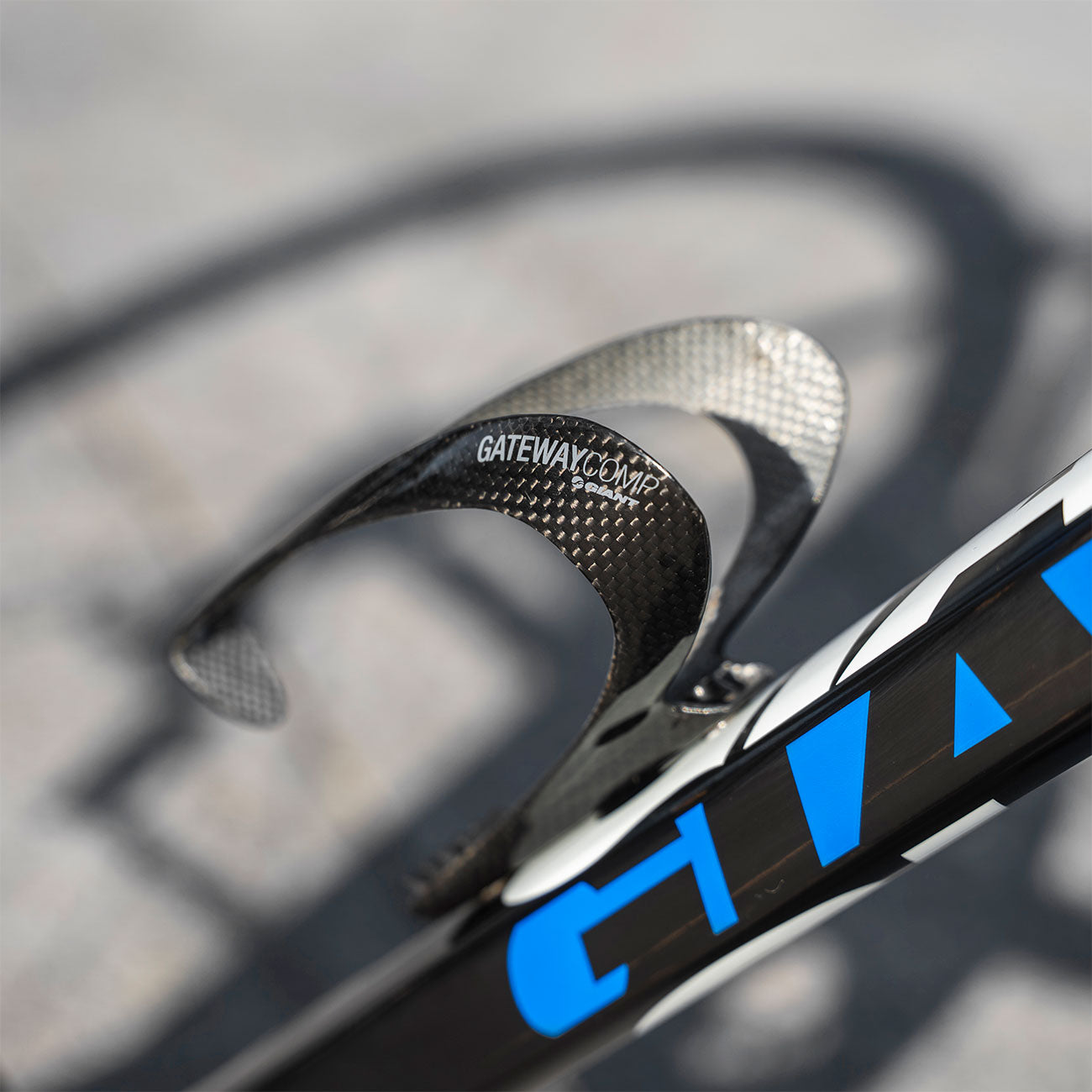 Foto dettaglio porta borraccia in carbonio Giant TCR advanced SL 2012