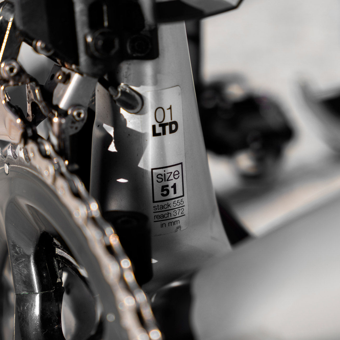 foto dettaglio bicicletta da corsa taglia 51 