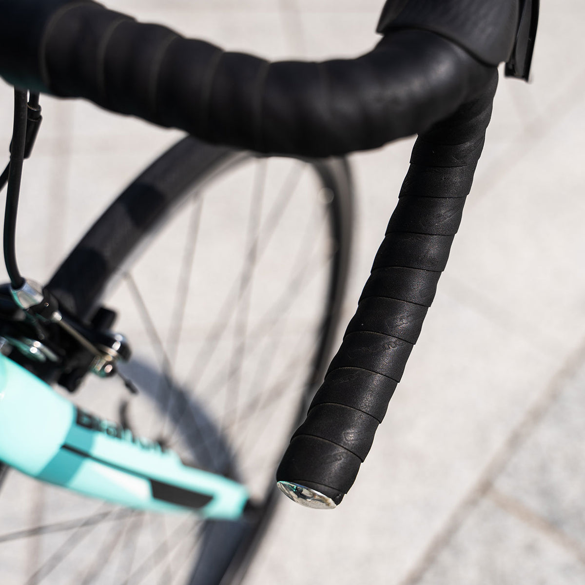 Bici Usata Bianchi Via Nirone 7 105 in alluminio foto dettaglio nastro manubrio
