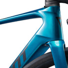 bicicletta da corsa elettrica dettaglio logo frontale