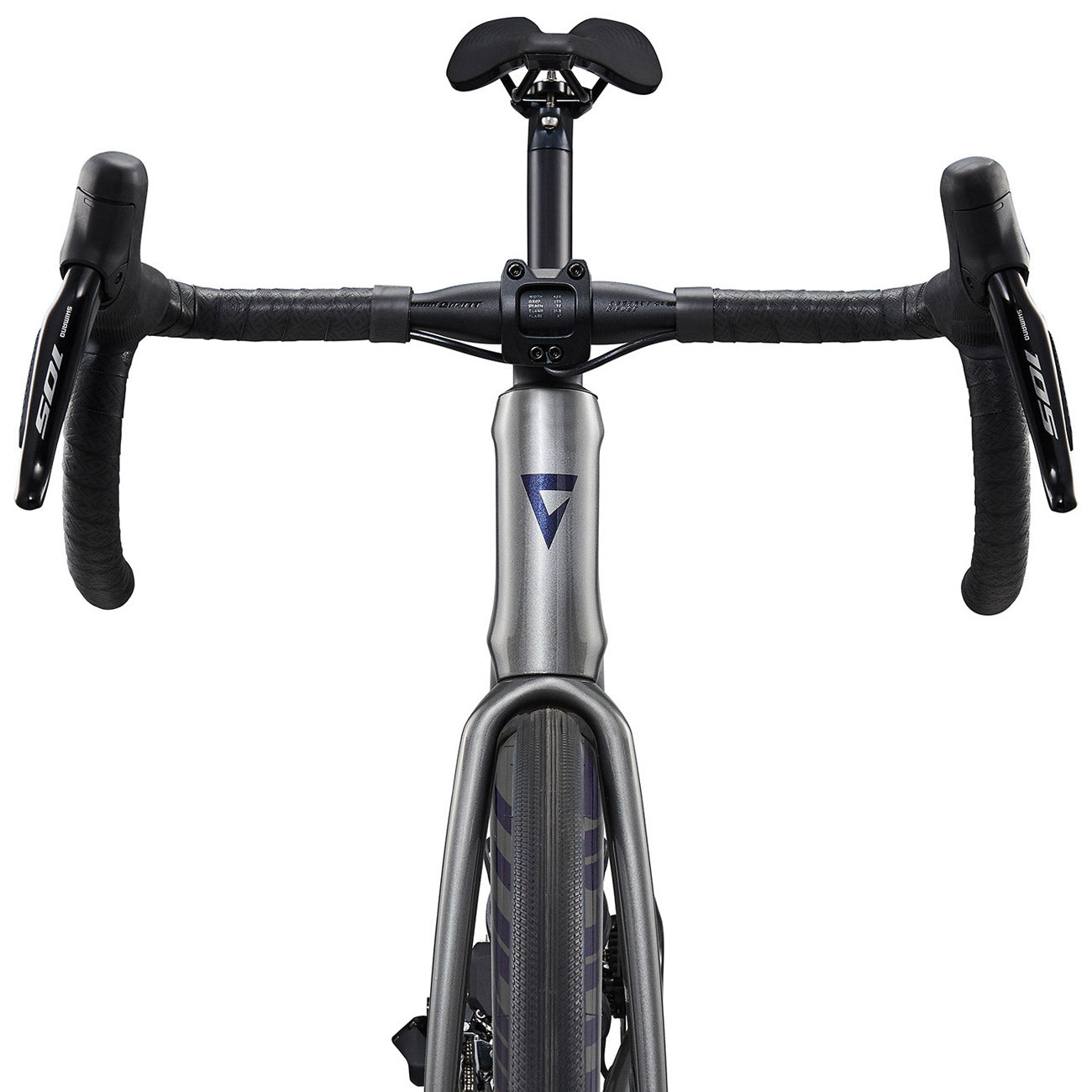 giant defy advanced dettaglio profilo anteriore bici