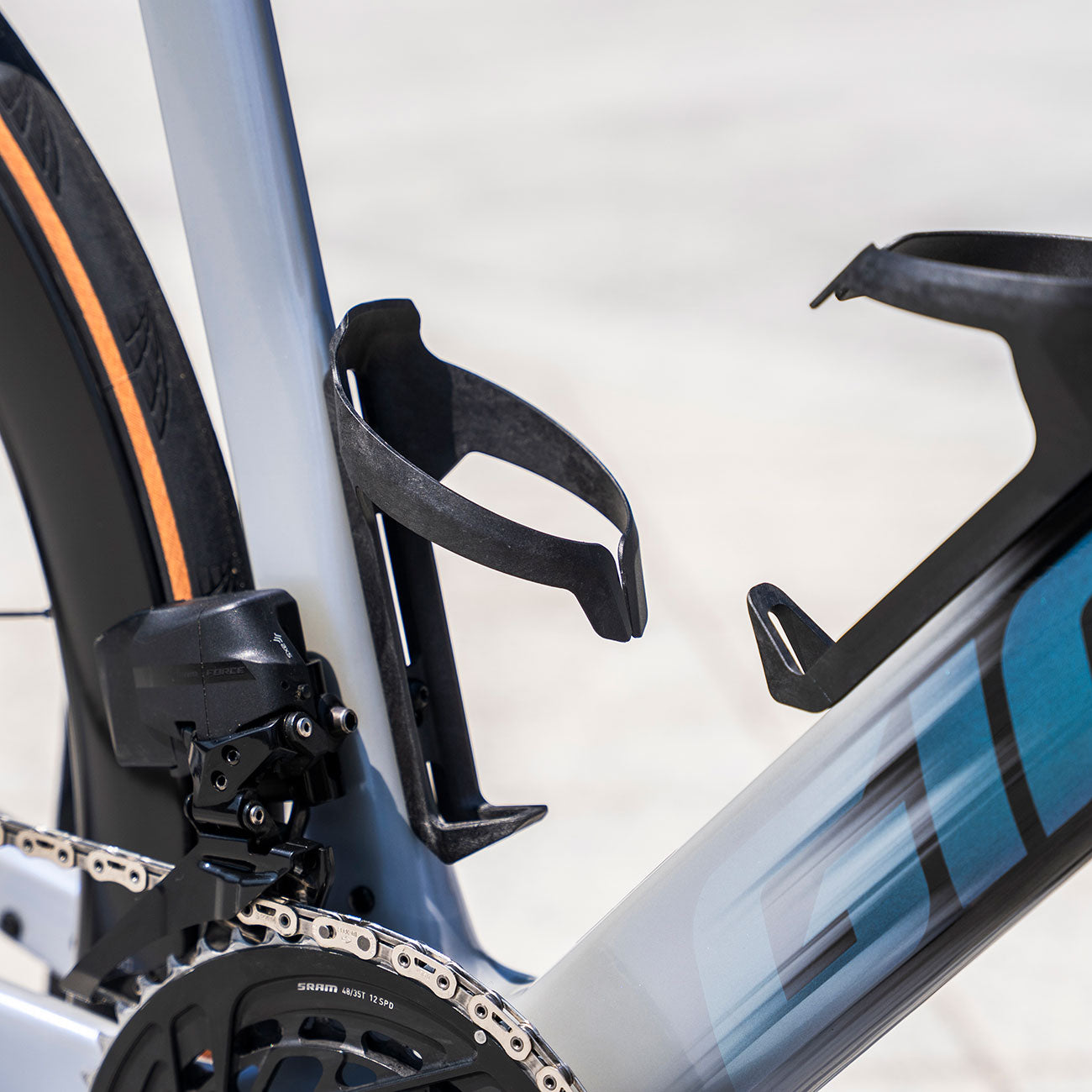bicicletta carbonio Giant Propel Advanced SL 0 USATA taglia M dettaglio portaborracce carbonio 