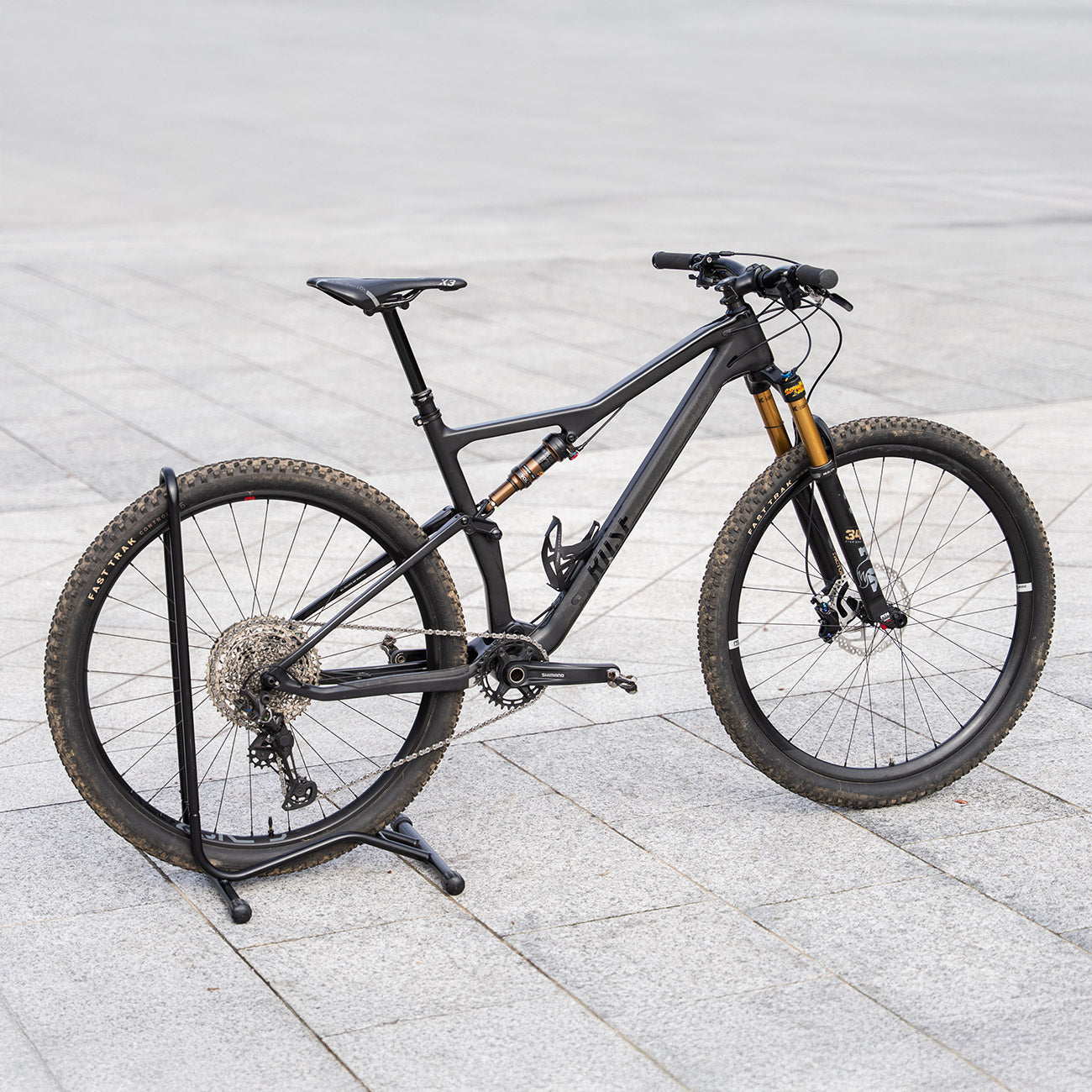 foto laterale bicicletta Mtb Rose Thrill Hill 4