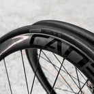 Ruote Usate Cadex 42 in carbonio dettaglio