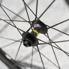 Foto Ruote Mavic Cosmic Ultimate 45 Disc carbonio dettaglio mozzo