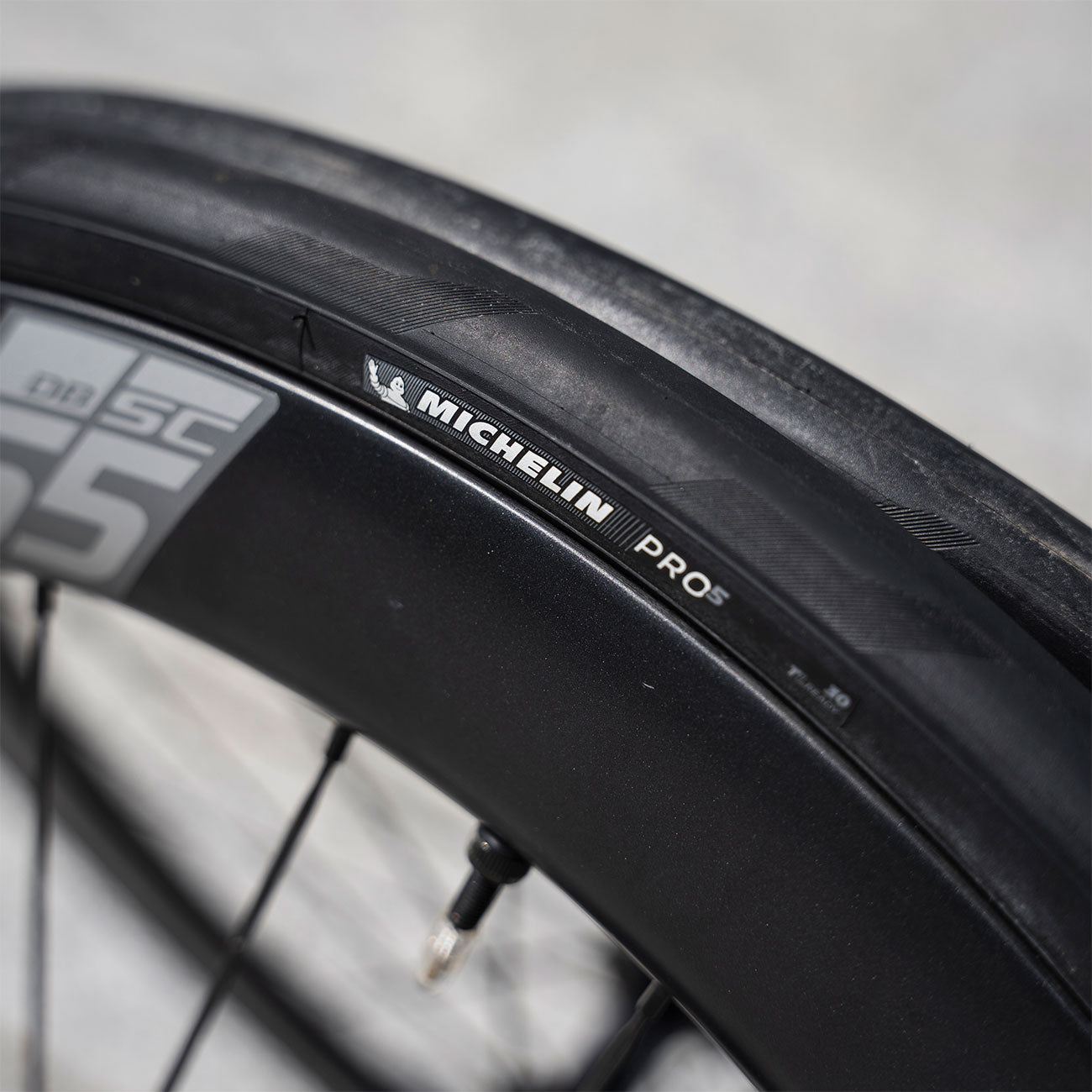 Foto Ruote Vision SC 55 Disc Usate dettaglio Michelin pro5