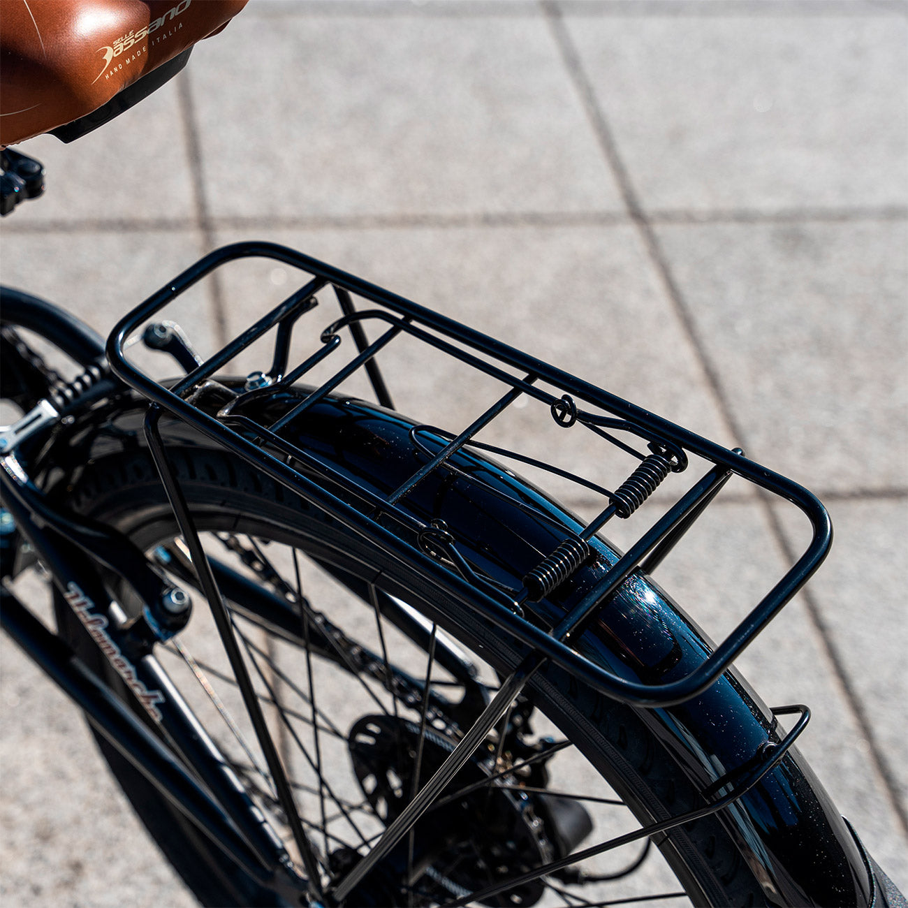 bici pieghevole via veneto dettaglio portapacchi